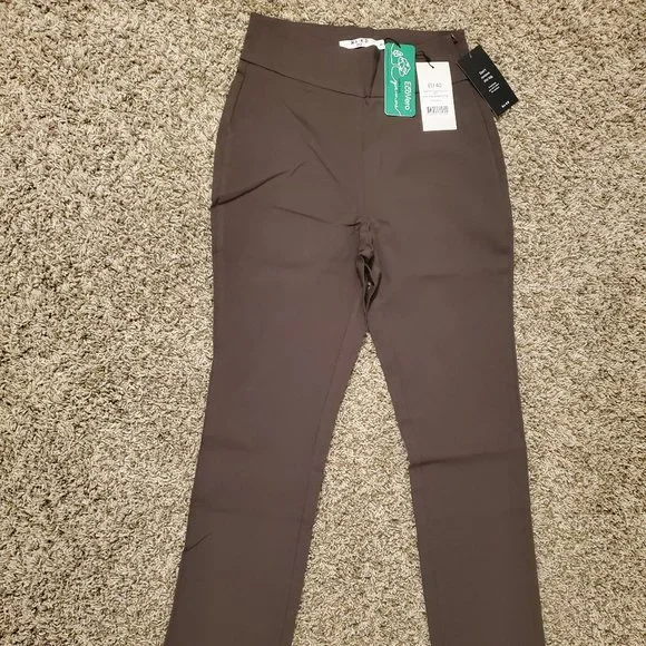 NA-KD brand. Slim-fit super stretch slit pants. - Picture 6 of 6